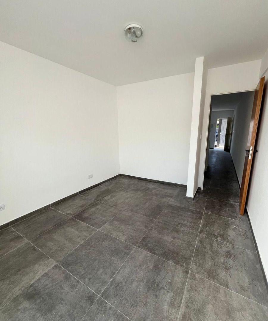 Foto de Departamento 2 ambientes a estrenar en Castelar. Con jardín propio, imagen 5
