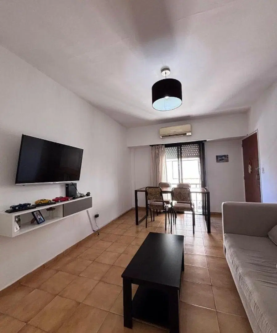 Alquiler - Departamento 2 ambientes en Moron Centro con balcón en excelente ubicación 4