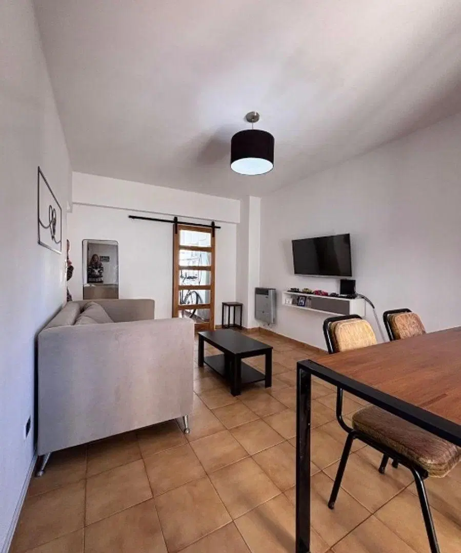 Alquiler - Departamento 2 ambientes en Moron Centro con balcón en excelente ubicación 5