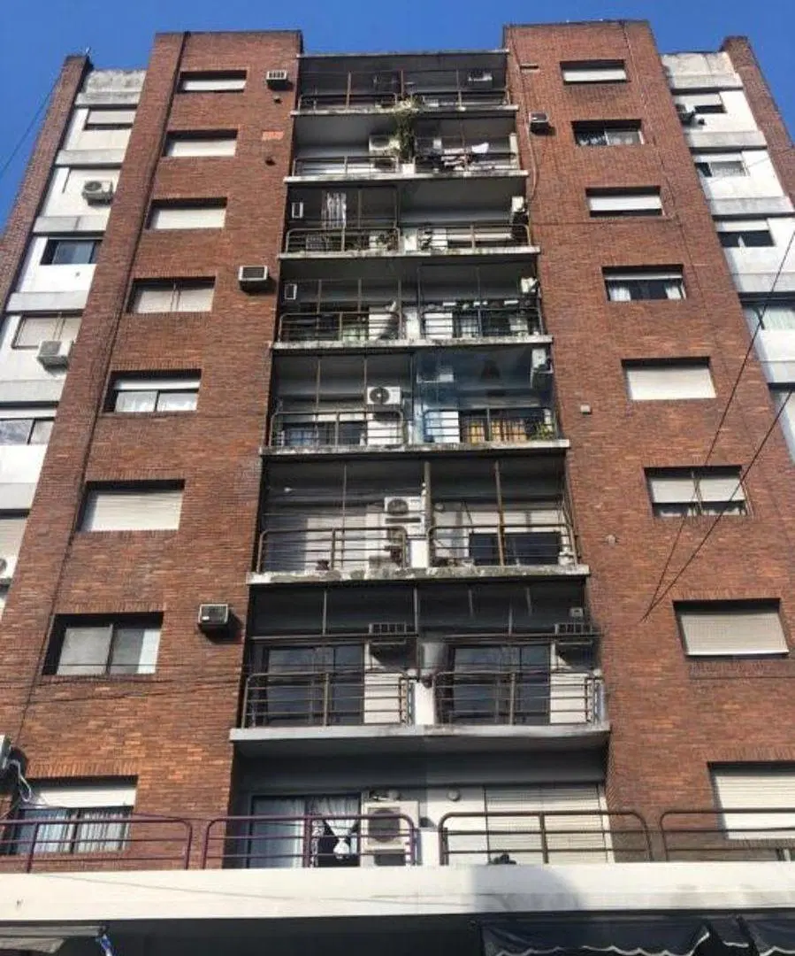 Monoambiente en alquiler en excelente ubicación del centro de Morón. 4