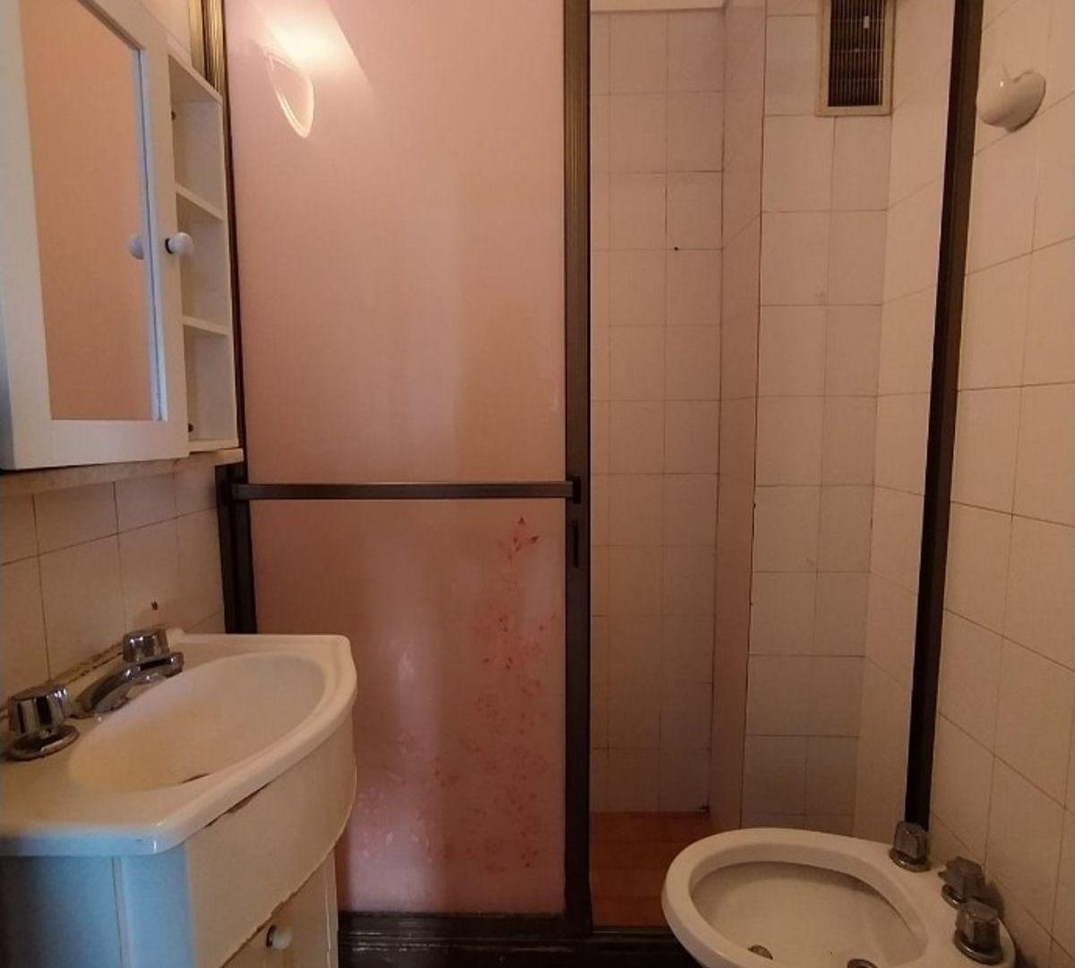 Foto de Monoambiente en alquiler en excelente ubicación del centro de Morón., imagen 3