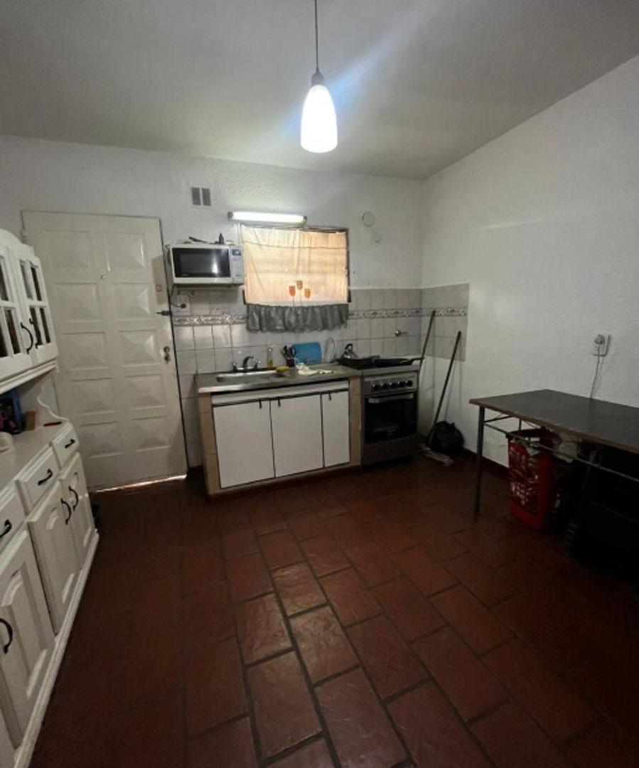Foto de Casa con depto 2 ambientes en Moron Sur. Ideal 2 familias o para, imagen 3