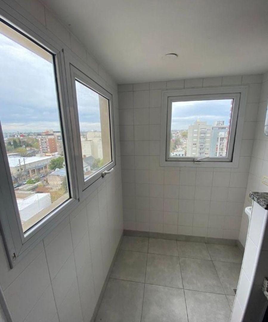 Foto de Alquiler Semipiso con Cochera en Morón Centro, imagen 3