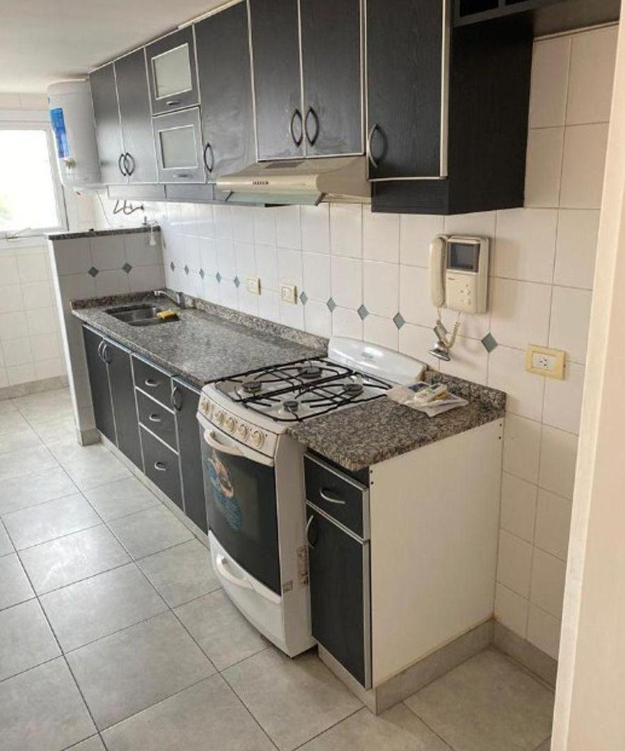 Foto de Alquiler Semipiso con Cochera en Morón Centro, imagen 2