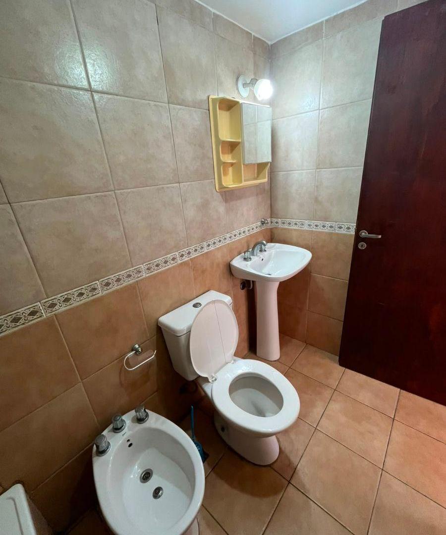 Foto de Departamento de 22 m² de 1 ambiente en alquiler en Morón, imagen 2