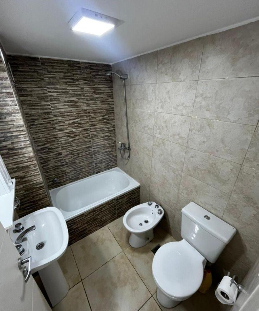 Foto de Departamento monoambiente de 26mts en Moron. Para uso profesional o, imagen 4