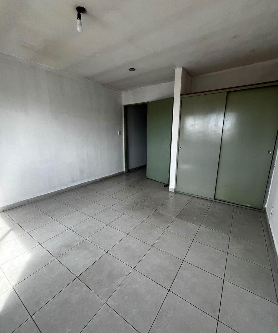 Foto de Departamento de 22 m² con 1 dormitorio en alquiler en Castelar, imagen 2