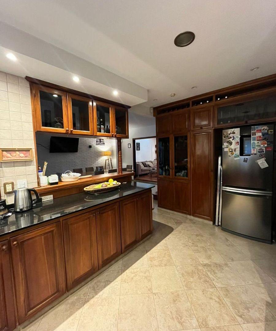 Foto de CASA EN VENTA | LOTE PROPIO | MORÓN, imagen 3