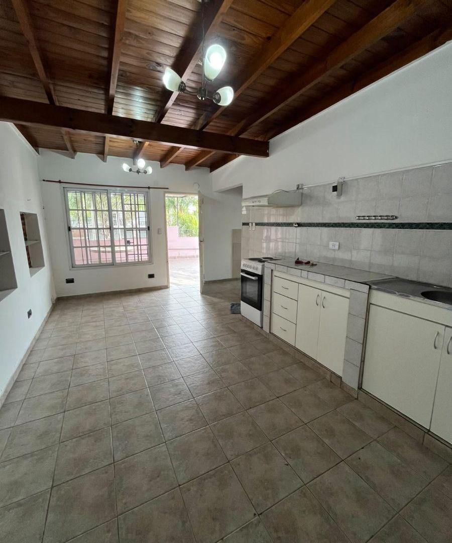 Foto de Alquiler Departamento 3 ambientes tipo casa, imagen 1