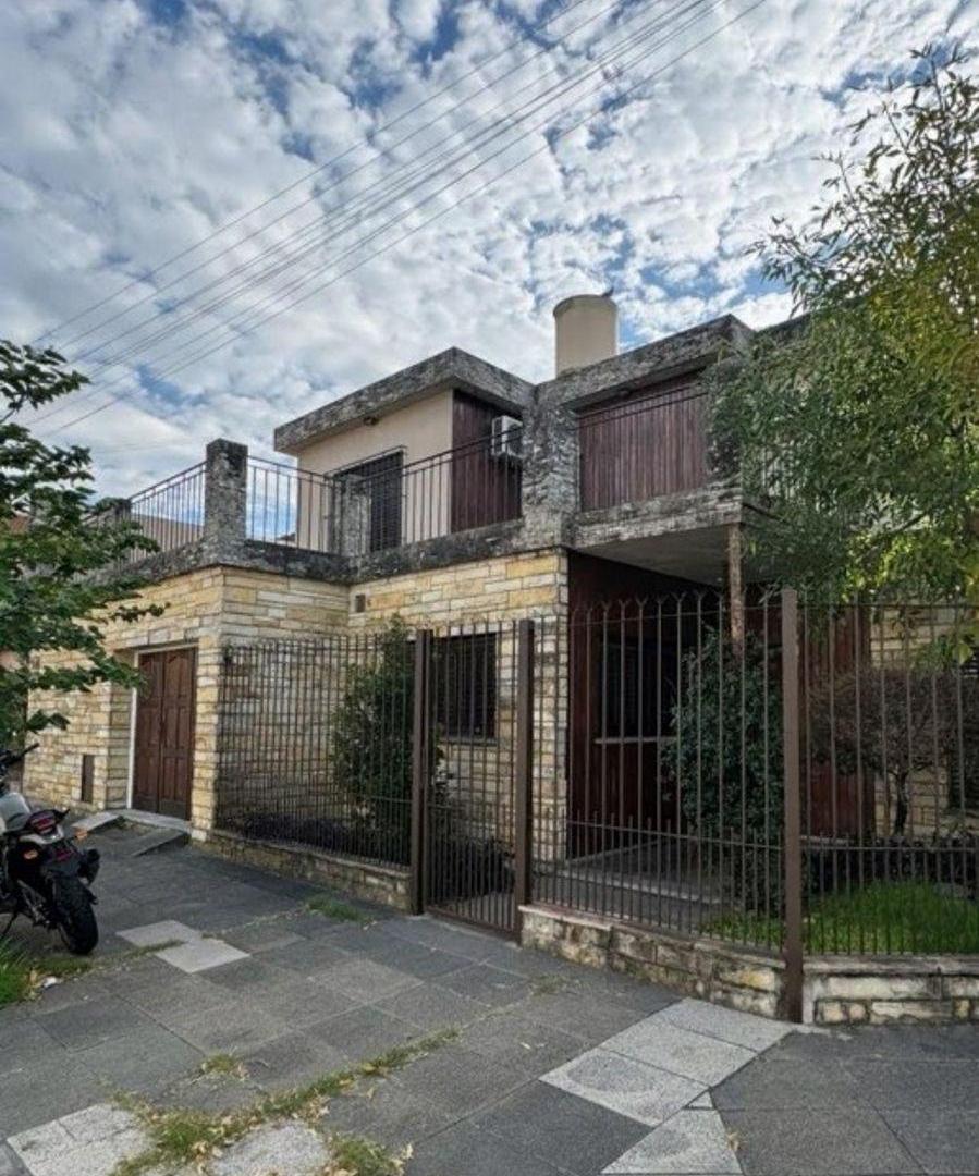 Foto de VENTA - Casa en lote propio de 145mts en Moron Sur - A cuadras de Agüero, imagen 5