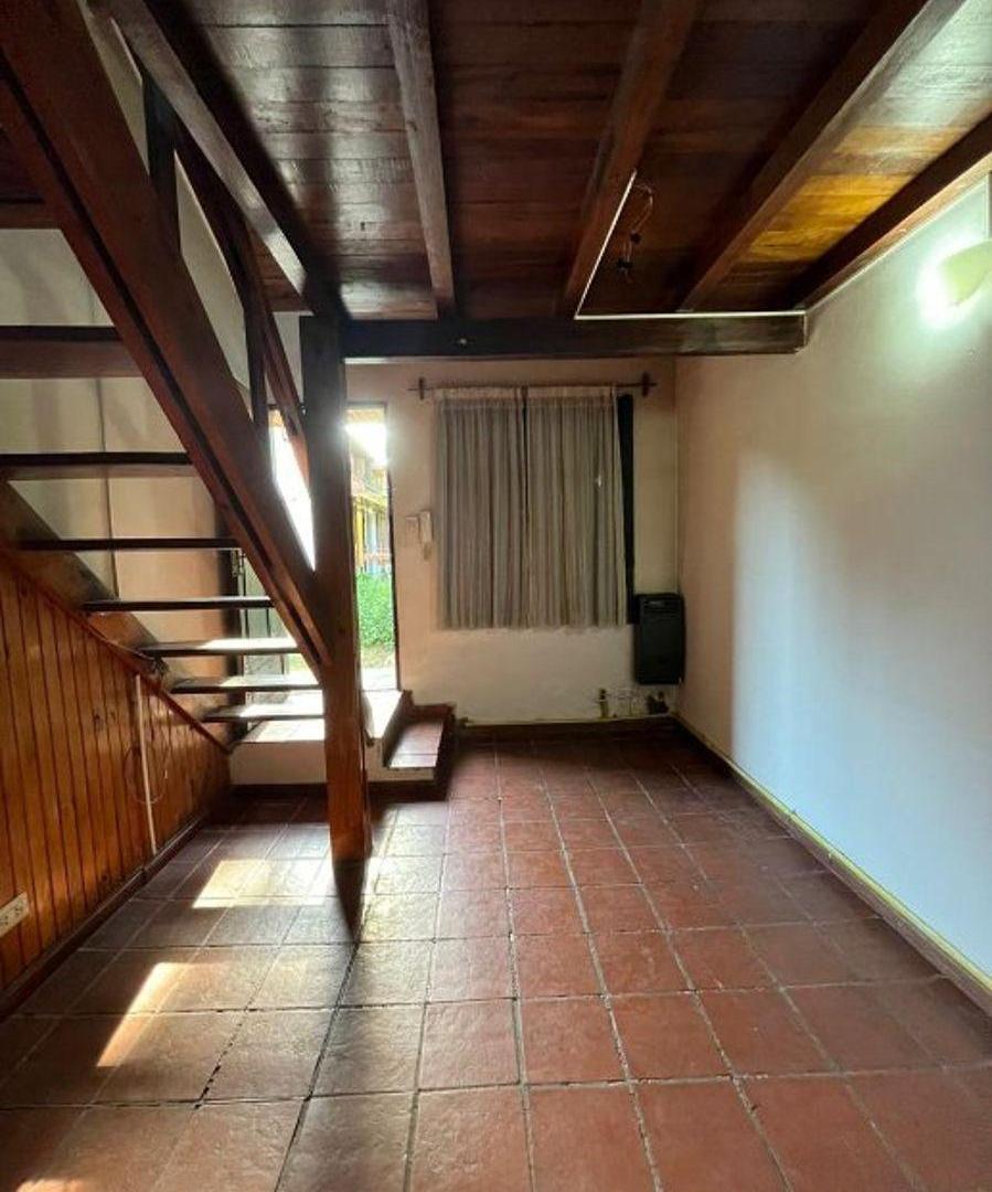 Foto de Dúplex al frente de 2 ambientes en alquiler en Castelar Norte, a metros, imagen 5