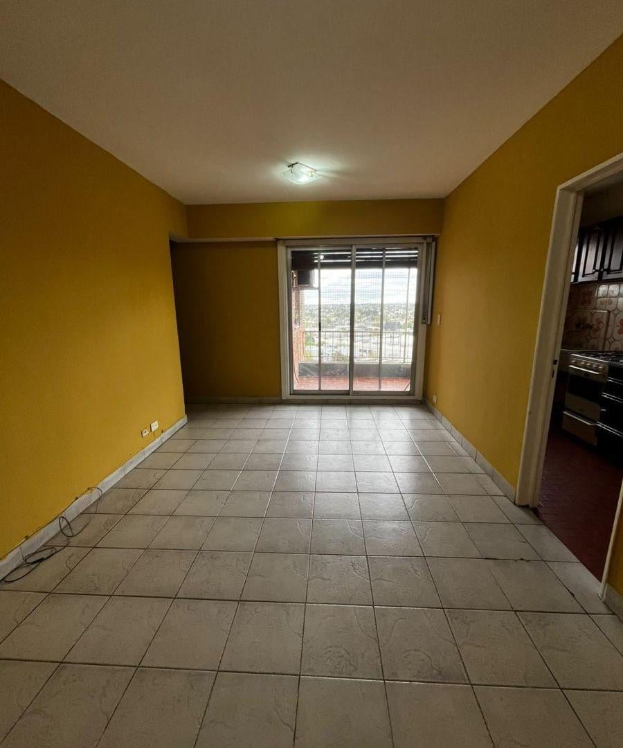 Foto de DEPARTAMENTO DE 3 AMBIENTES EN ALQUILER - MORÓN, imagen 2
