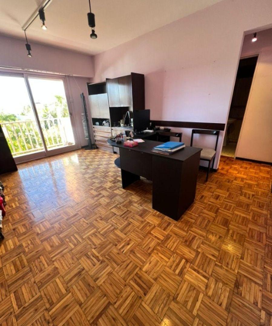 Foto de Alquiler - Departamento 2 ambientes al frente con cochera, ubicado en, imagen 1