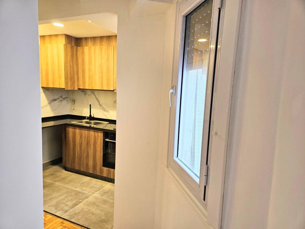 Foto de Recoleta departamento un ambiente venta muy luminoso reciclado a, imagen 3