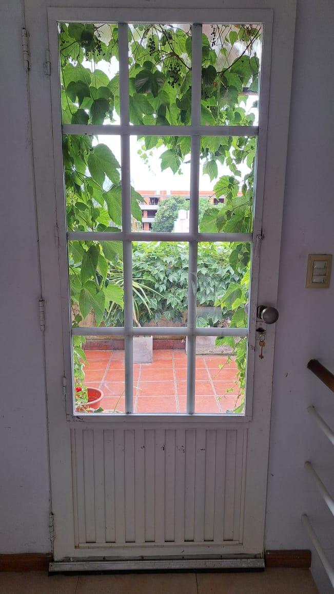 Venta Triplex Sin Expensas! Excelente Ubicación 1
