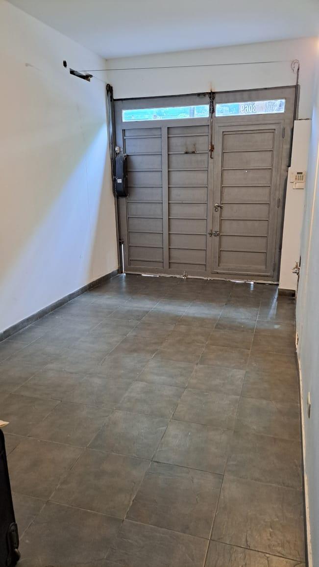 Venta Triplex Sin Expensas! Excelente Ubicación 5