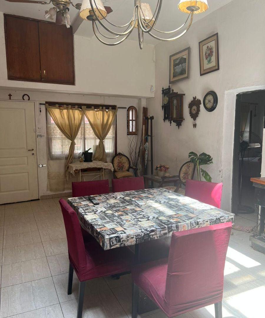 Foto de Venta Casa 5 Dorm - Paternal, imagen 5