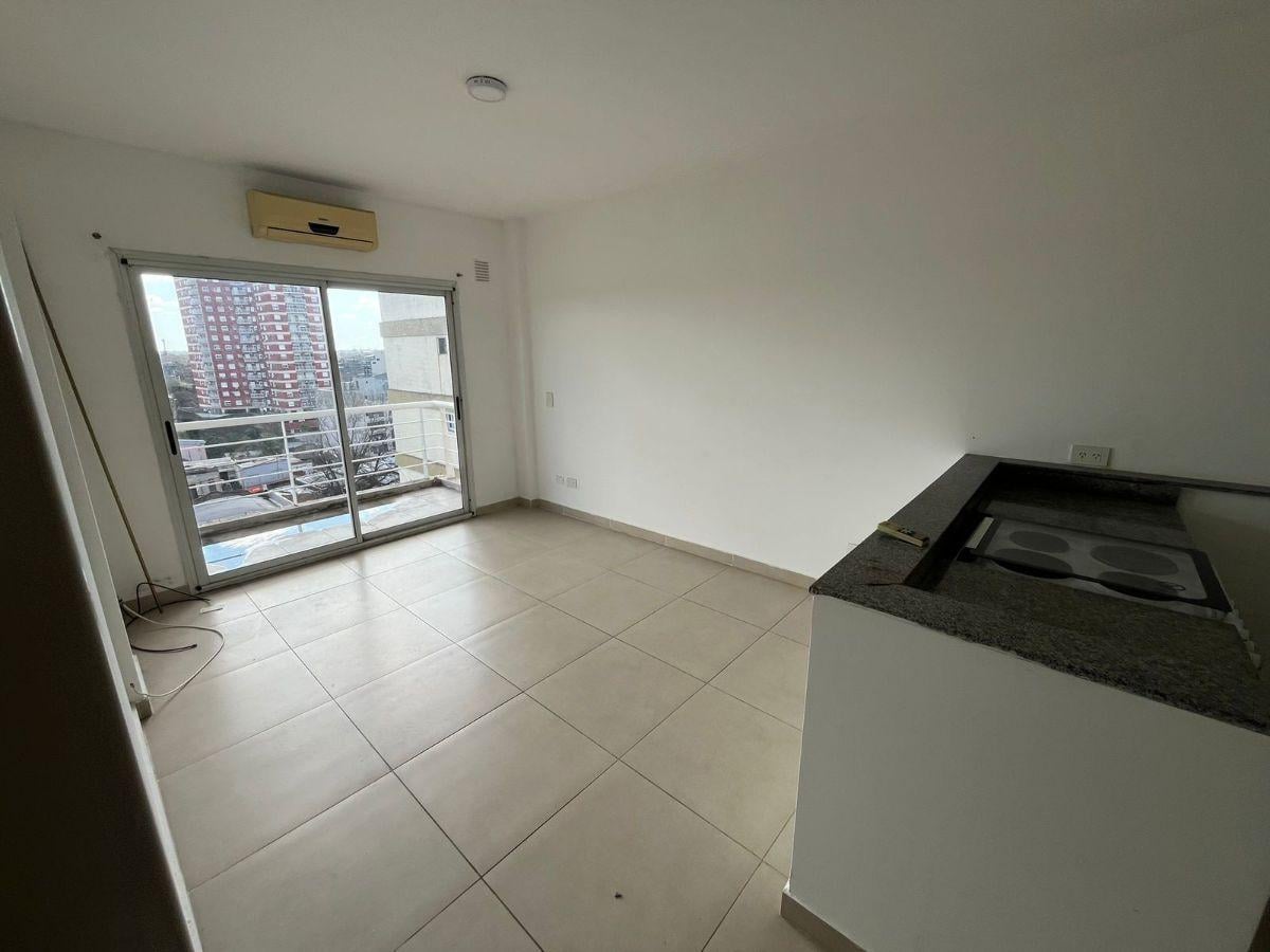 Foto de Hermoso departamento con cochera en Tigre centro, imagen 2