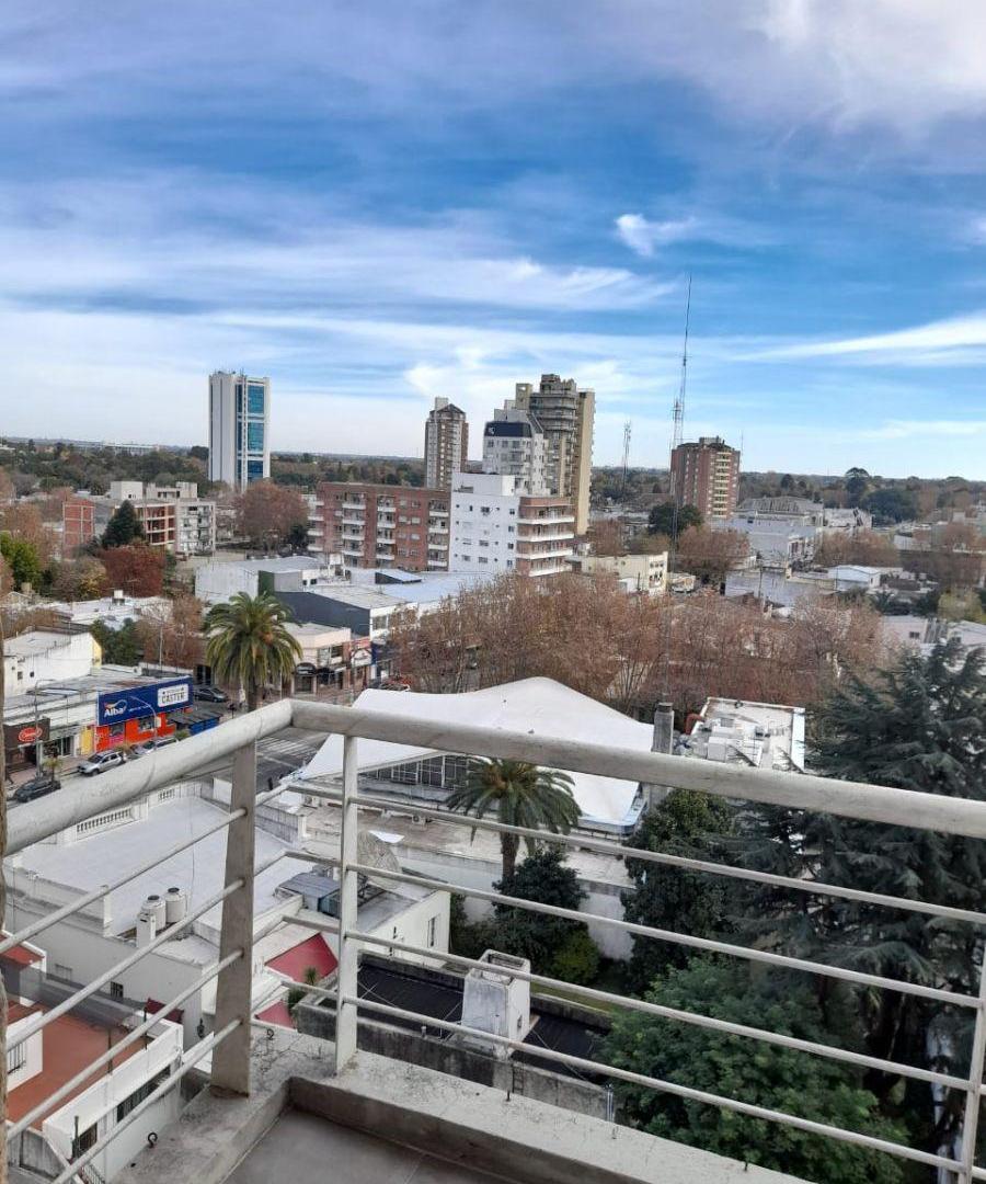 Foto de Hermoso departamento con cochera en Tigre centro, imagen 1