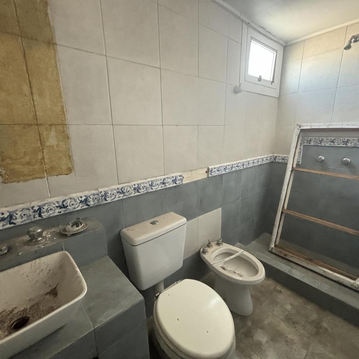 Edificio en Venta Para Reconvertir en Vivienda o Readaptar Su Uso 2