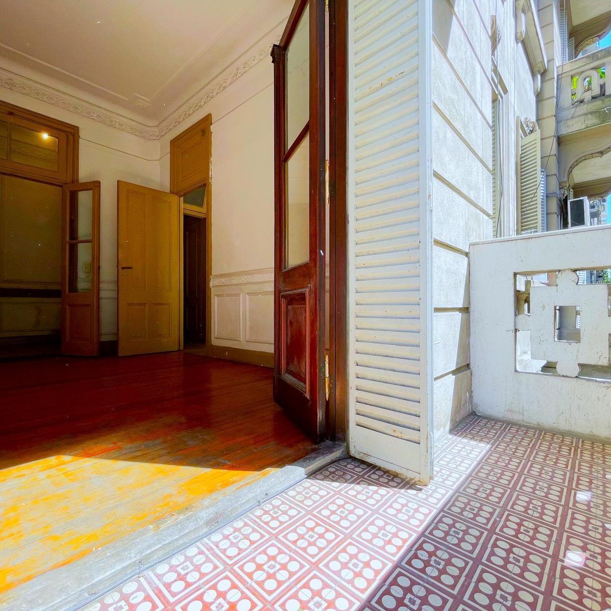 Departamento en 7 Ambientes en Venta en San Telmo 1