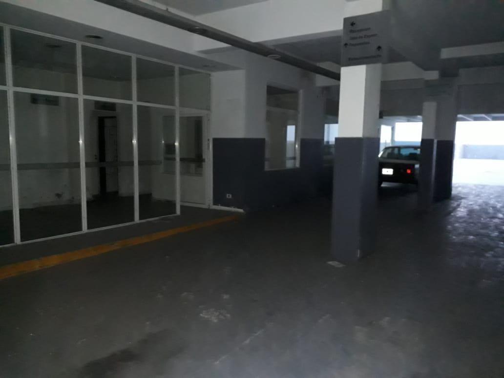 Local en VENTA- Martinez.-Vías/Santa Fe
