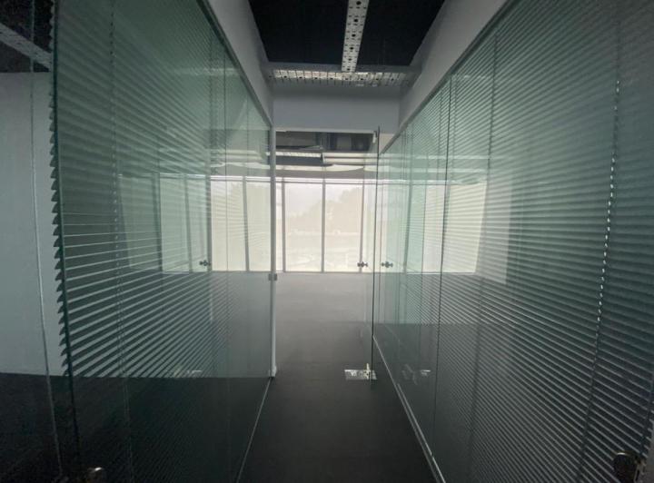 Oficina de 210 m2 en Alquiler PUERTO DE OLIVOS 4