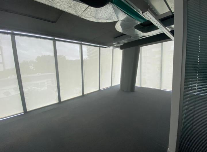 Oficina de 210 m2 en Alquiler PUERTO DE OLIVOS 1