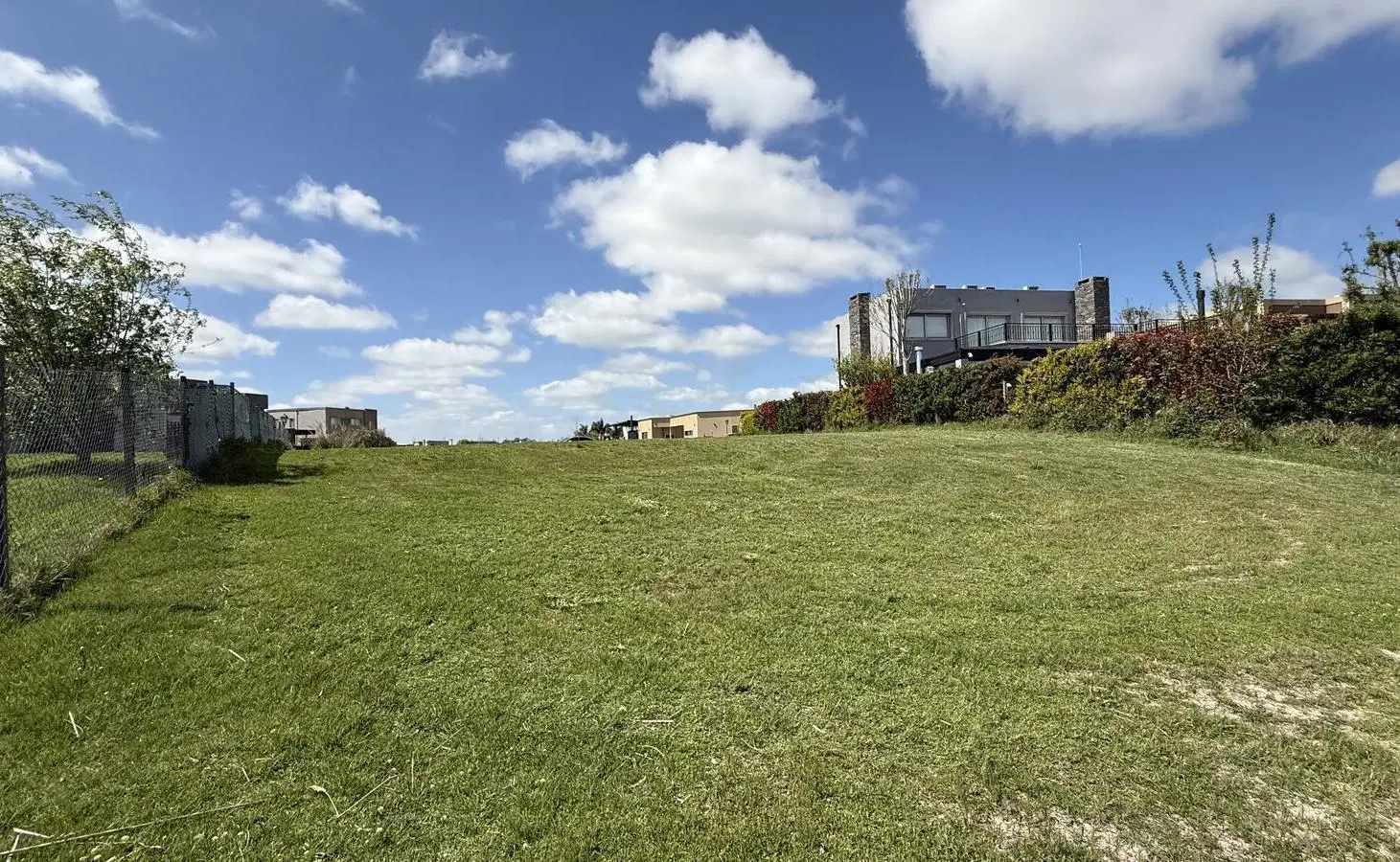 Lote en Venta de 1.000 m2 en Barrio San Sebastián(ESCOBAR) AREA 5, Frente a la LAGUNA 1