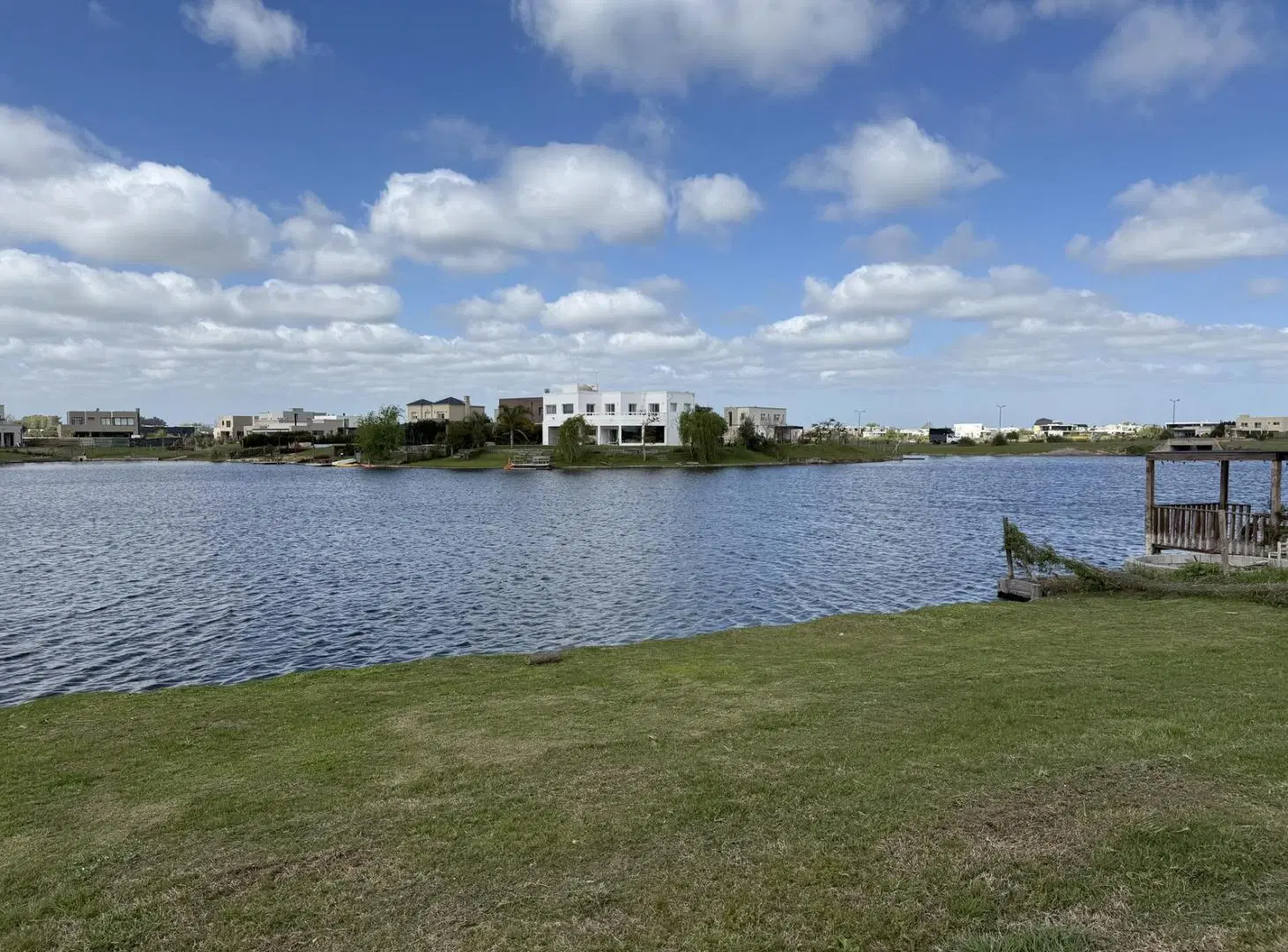 Terreno en  Venta de 1.000m2 en Barrio San Sebastián (Escobar), FRENTE a la LAGUNA , en AREA 1 4