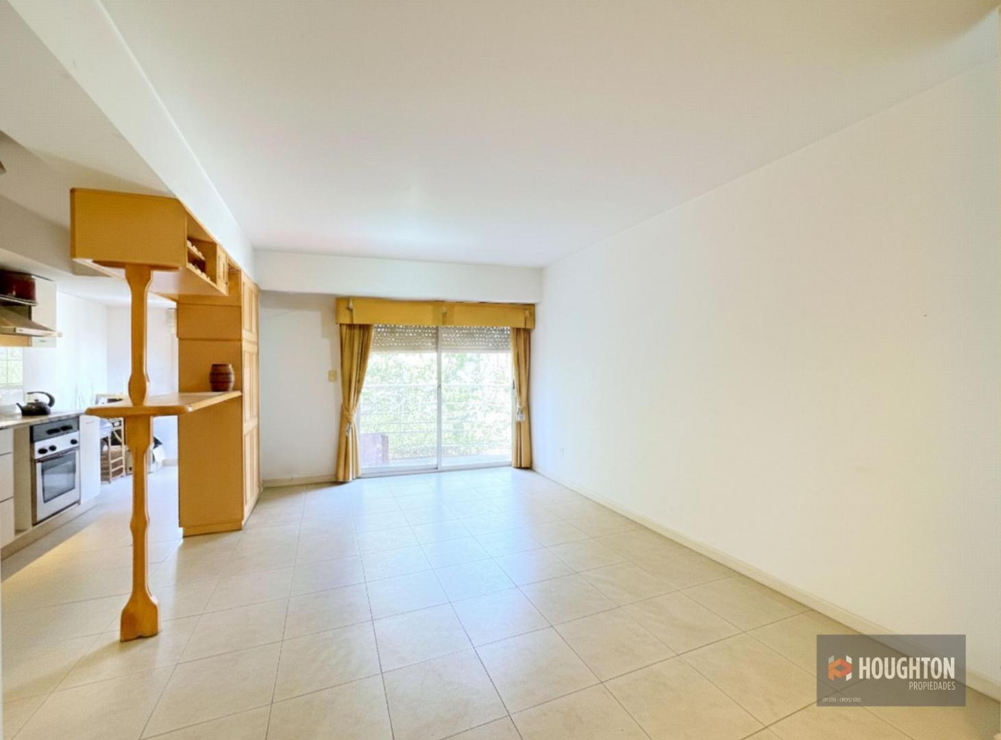 Departamento en VENTA 2 Ambientes con Cochera, Amenities y Jardín