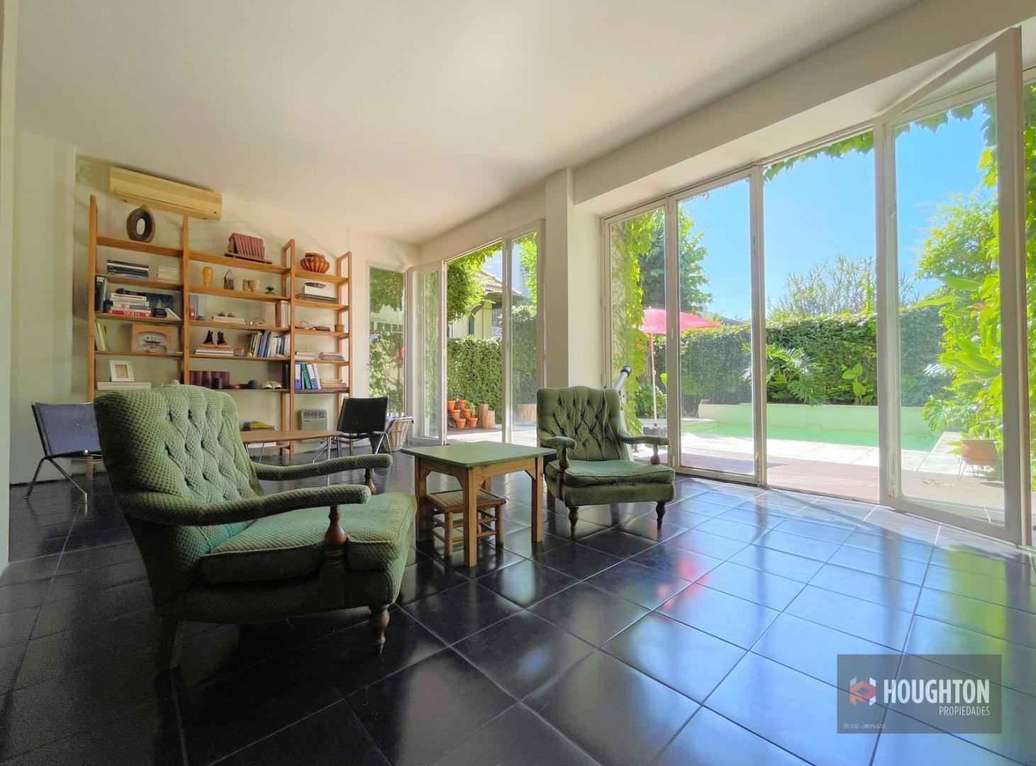 Casa  3 dormitorios más escritorio en Vicente López en Venta