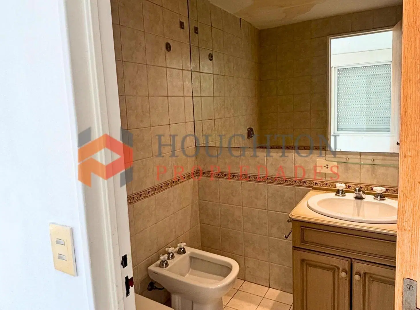 Departamento MONOAMBIENTE en FLORIDA en ALQUILER 5