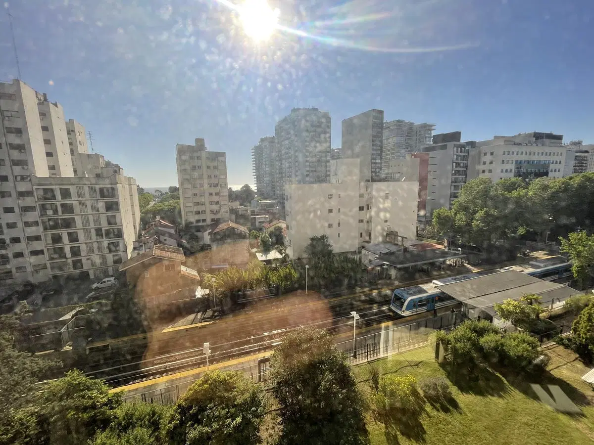 Departamento en ALQUILER - Olivos-Vías/Maipú 5