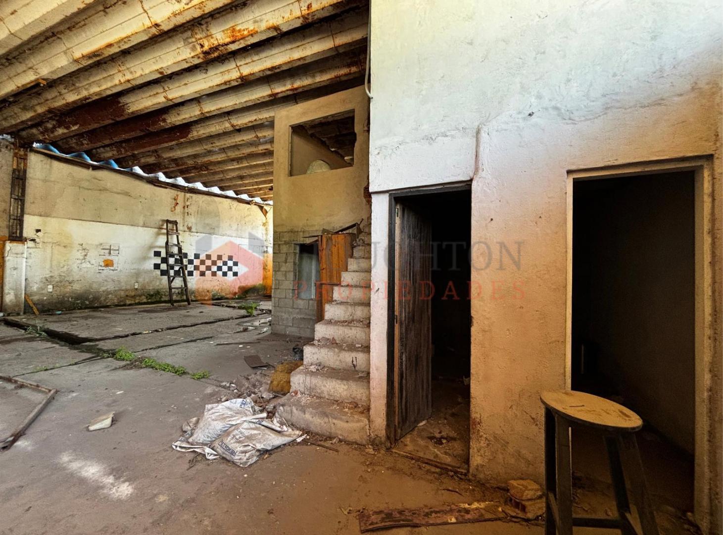 Foto de Galpón en venta o alquiler en Mataderos - Mixtura 3, imagen 2
