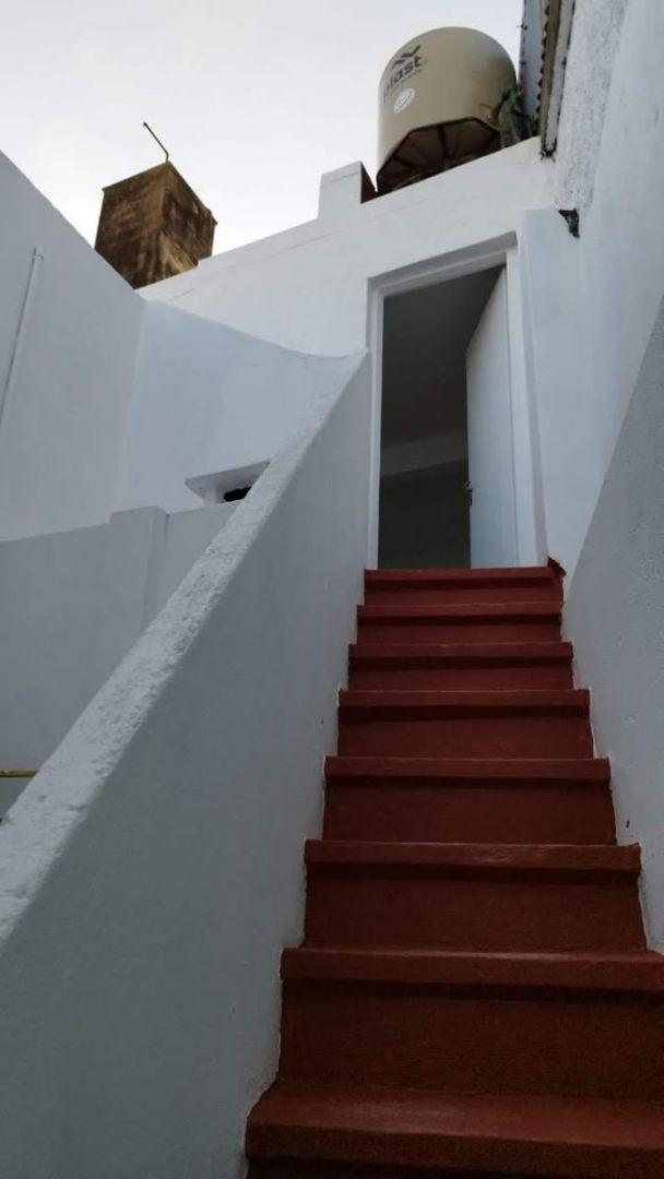 Venta PH Totalmente Independiente, 4 Amb, con Patio Al Frent 3