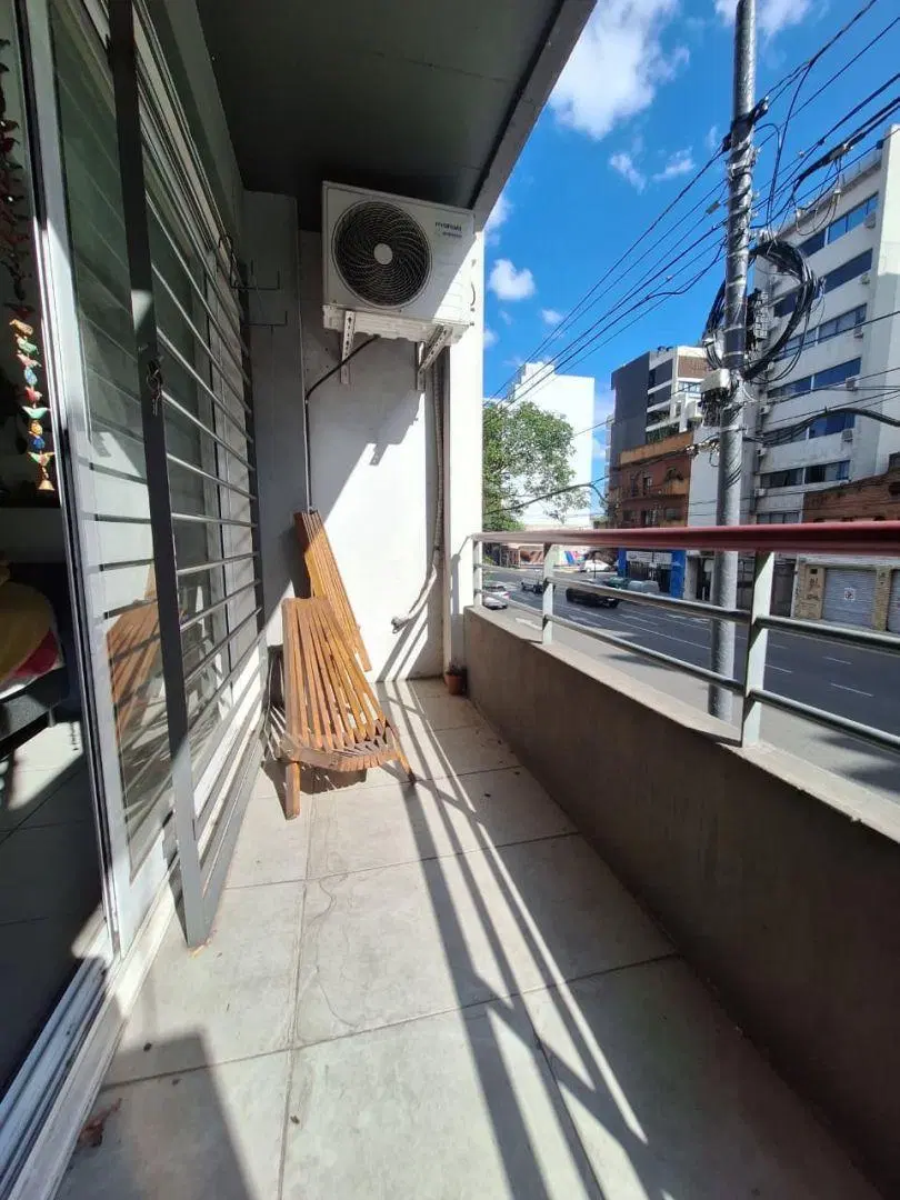 Monoambiente Dividivo - Luminoso con Balcón y Patio 2