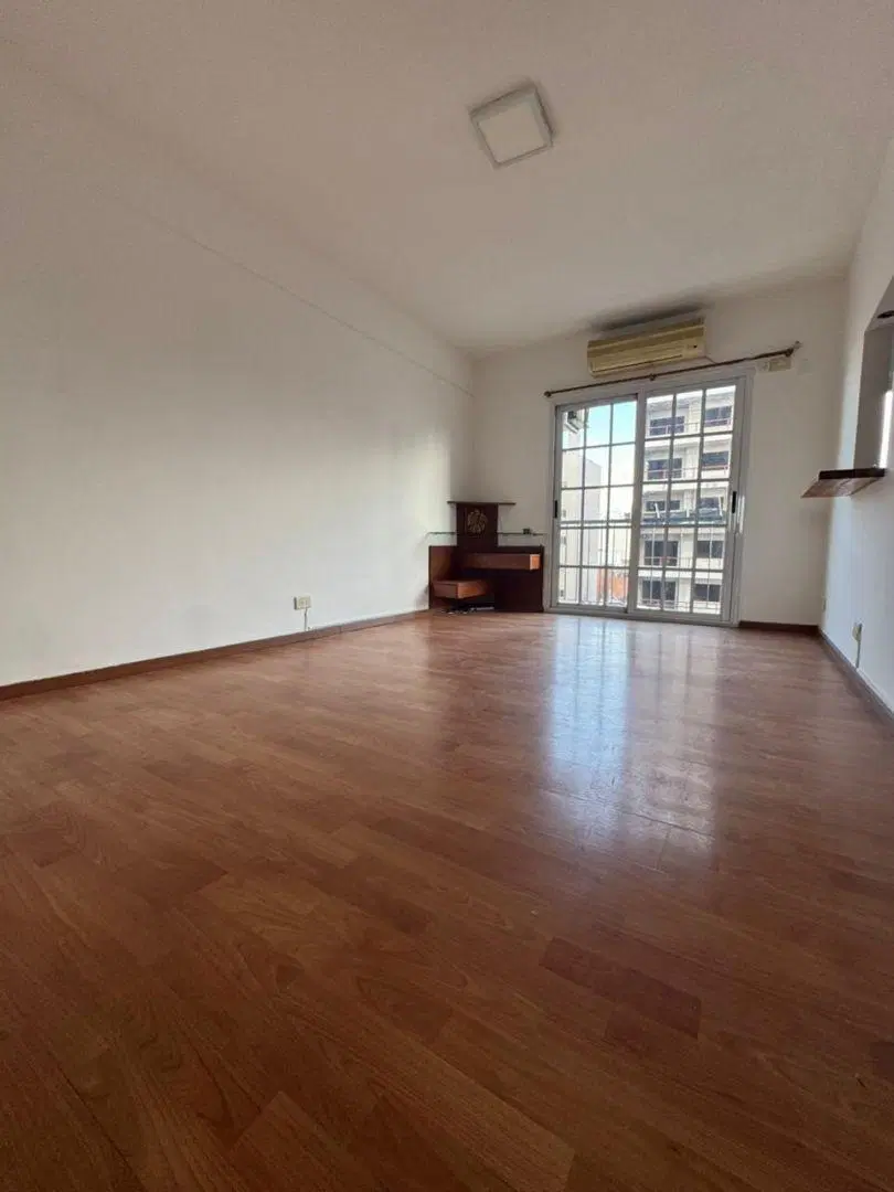 Excelente depto 2 amb semi piso, luminoso con balcón! 2