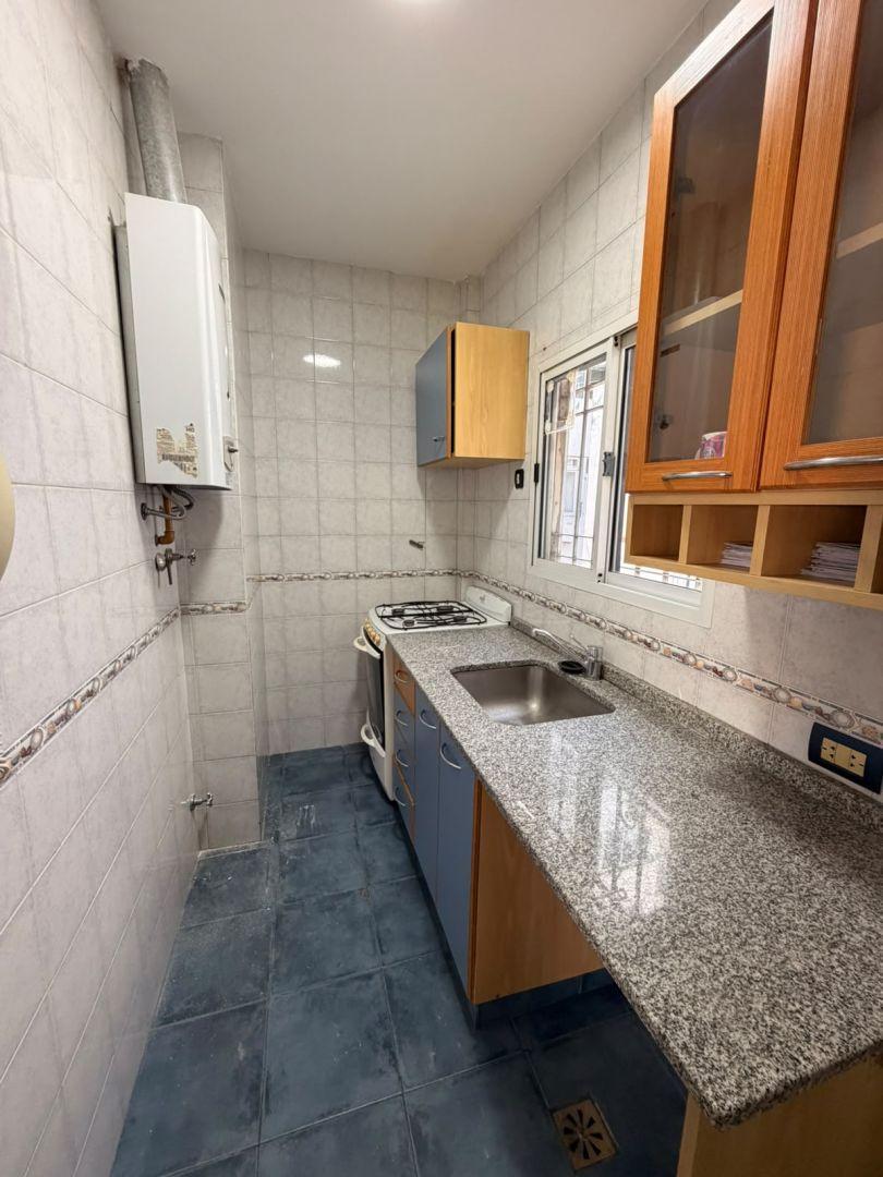 Foto de 3 1/2 Ambientes con Balcón | A Metros de Parque Lezama | Barracas, imagen 1