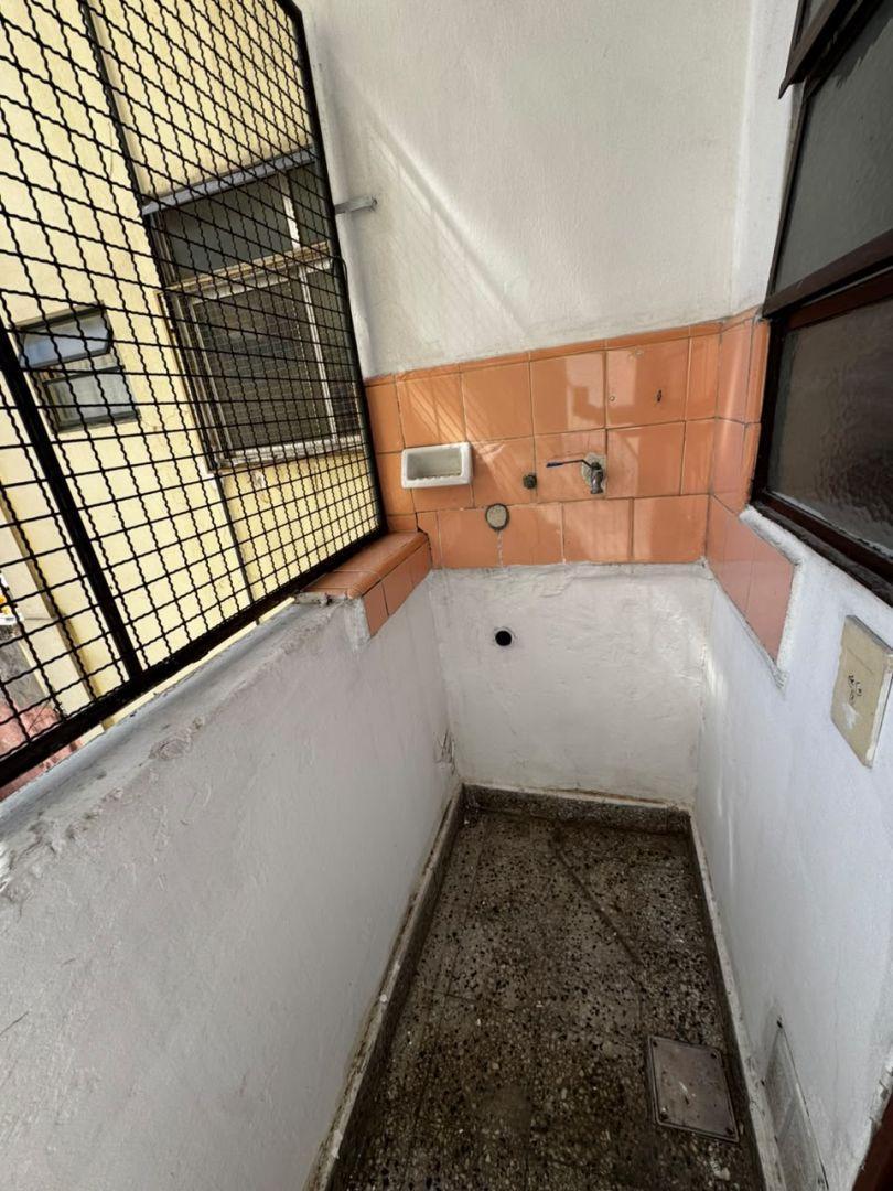 Foto de 3 Ambientes Lateral | Villa Pueyrredon, imagen 4