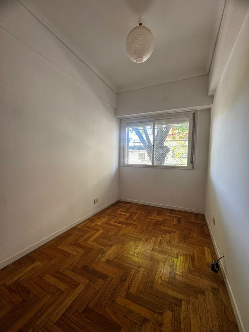 Foto de Alquiler 3 Amb Muy Luminoso - Amplio Living Y Dormitorios Con Placard, imagen 3
