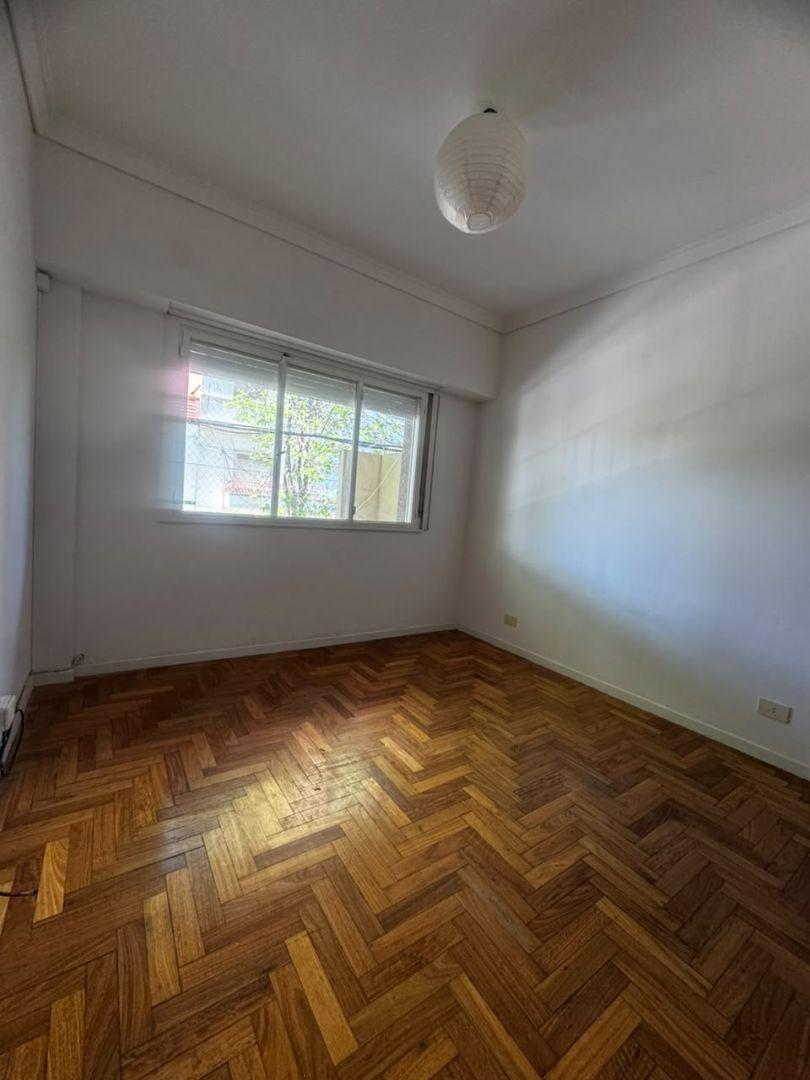 Foto de Alquiler 3 Amb Muy Luminoso - Amplio Living Y Dormitorios Con Placard, imagen 1