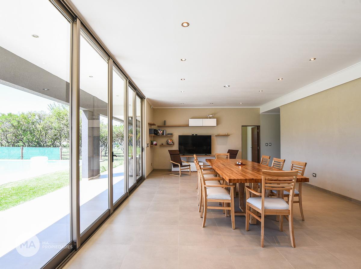 Casa de 3 Dorm., Jardín, Pisicina - Azahares del Paraná, Fighiera | Venta 3