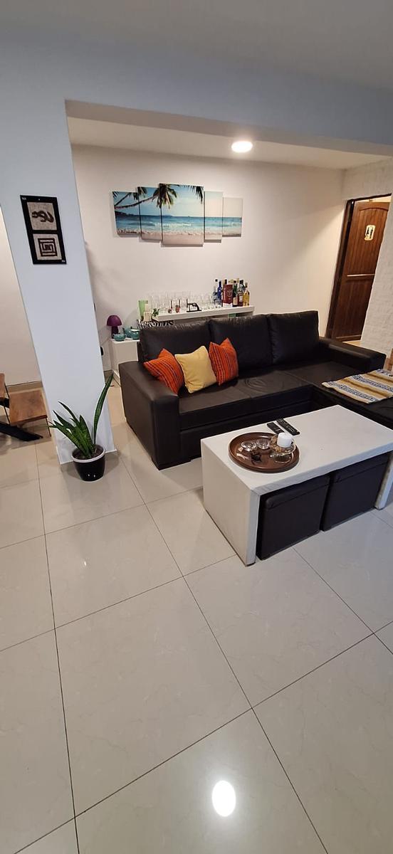 Casa 3 Dorm., 2 Baños, Patio, Pileta - Lima 2100 - Pueblo Esther 1