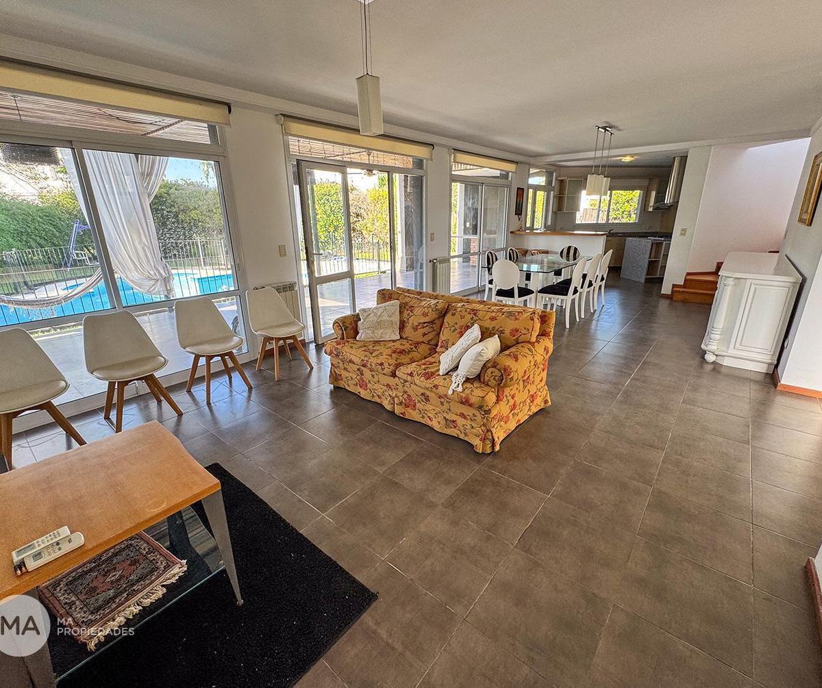 Casa 3 Dorm., Jardín, Piscina - Funes Hills Cadaques | Venta 2