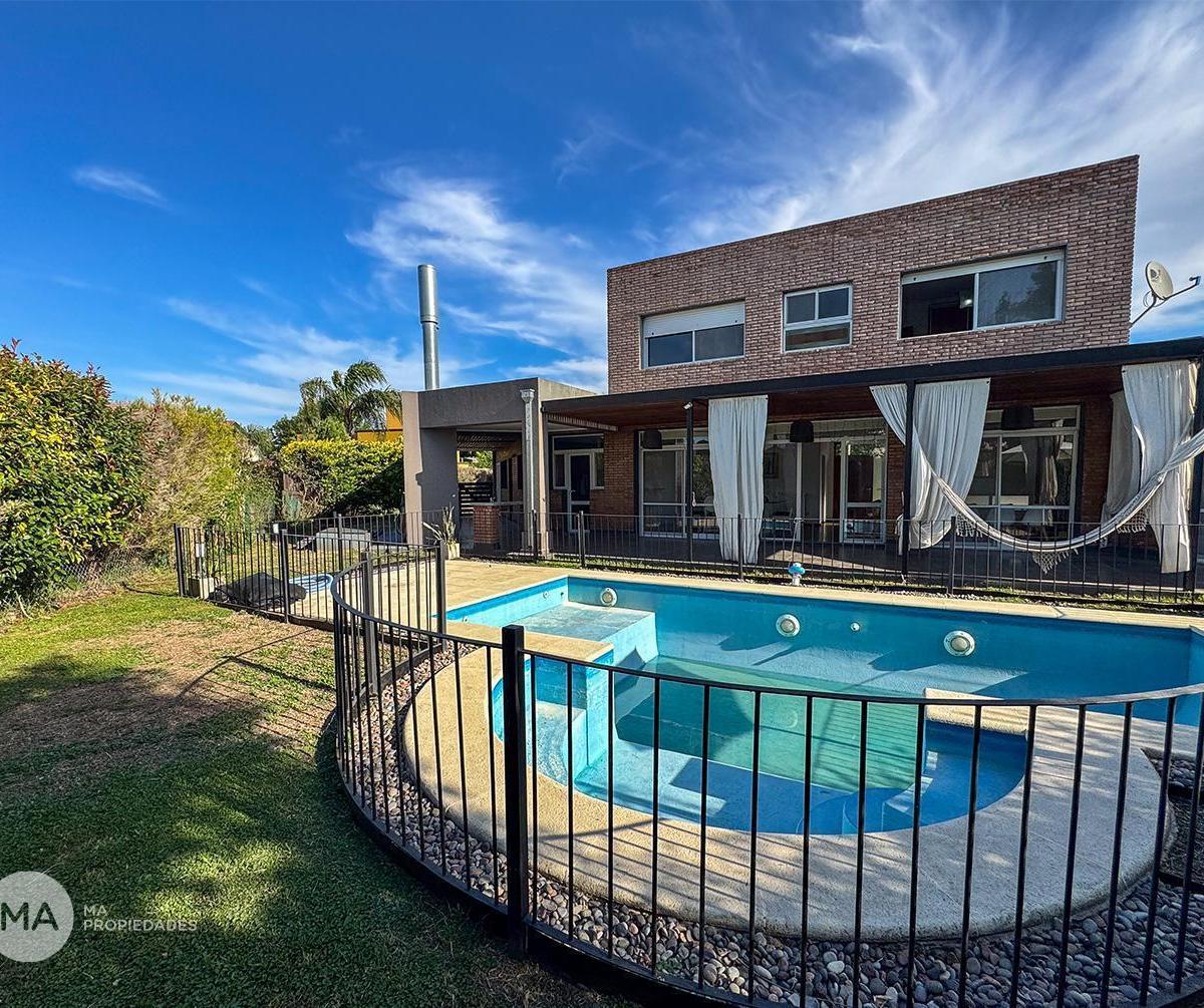 Casa 3 Dorm., Jardín, Piscina - Funes Hills Cadaques | Venta 3