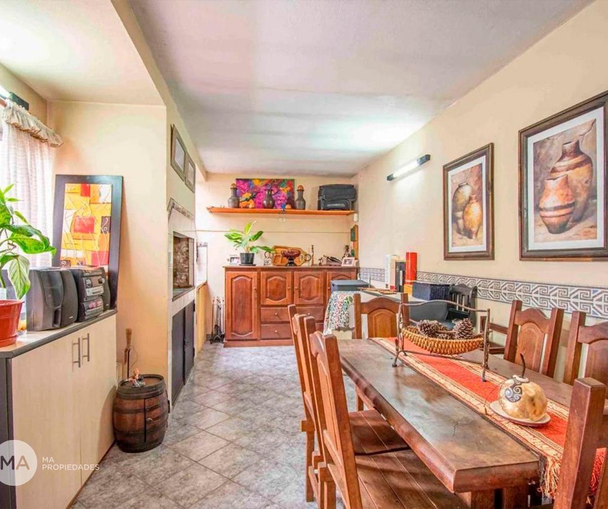 Casa 4 Dorm. con Piscina - Azcuenaga, Rosario | Venta 5
