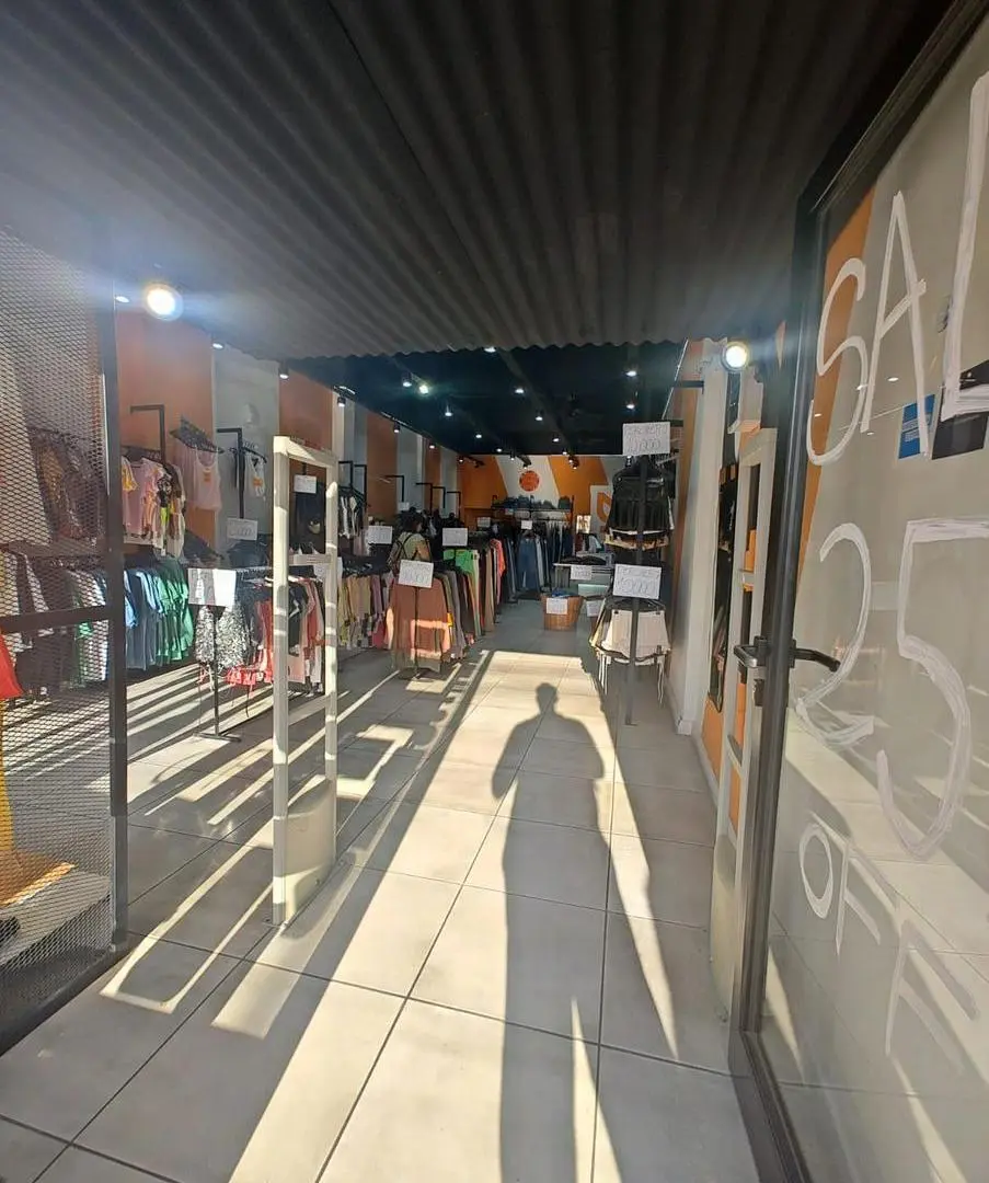 Local comercial con cochera - Córdoba y Corrientes - Centro Rosario 4