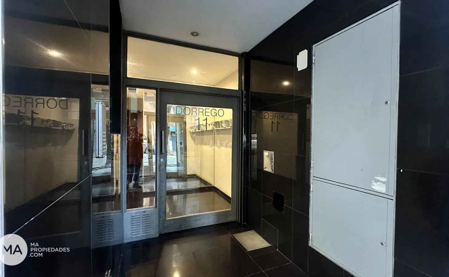 Piso reciclado con terraza exclusiva - Dorrego 10 - Pichincha Rosario | Venta 3