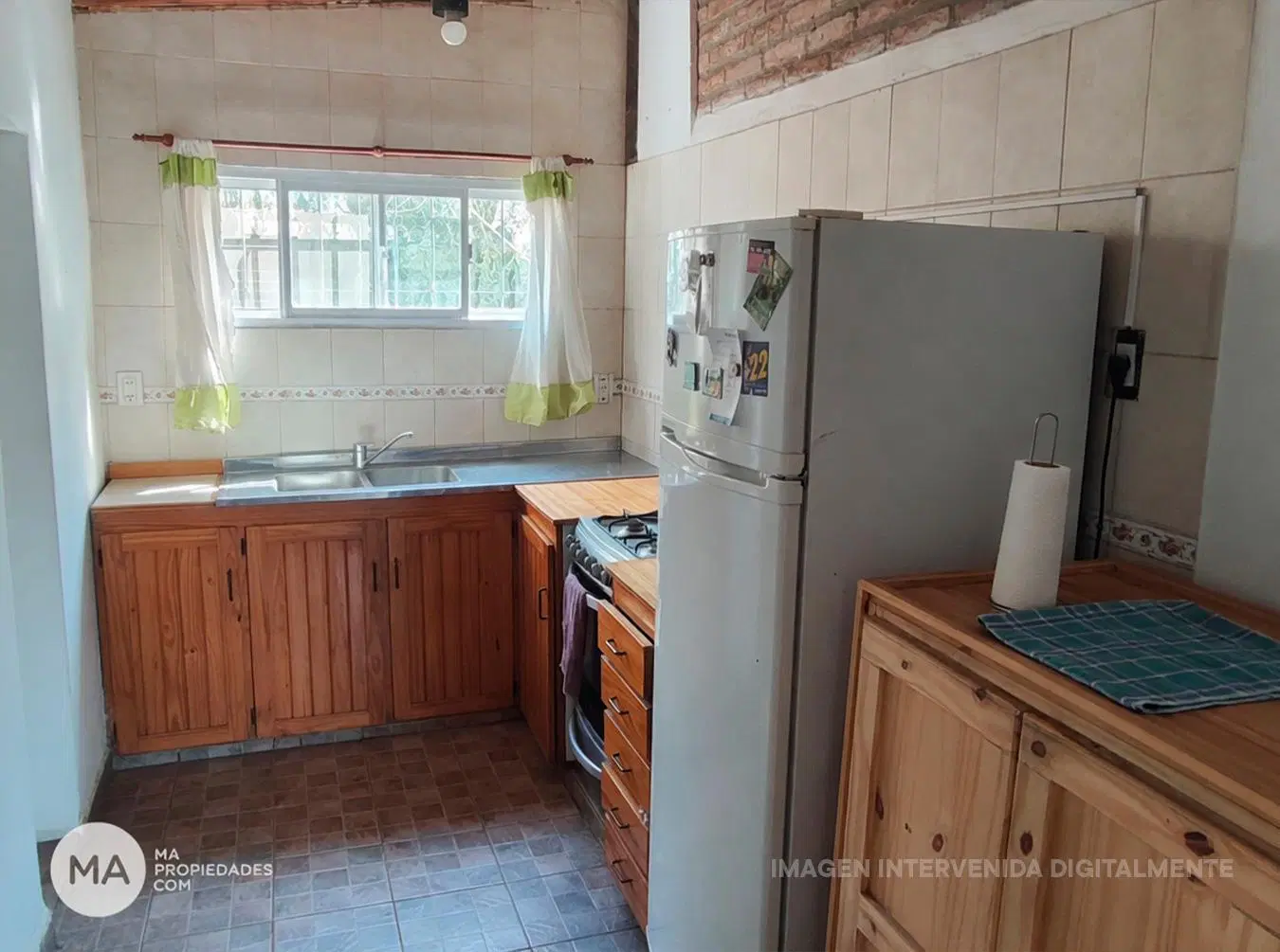 Casa en esquina con locales comerciales cerca de barrio cerrado - Formosa 1000 - Roldán | Venta 3